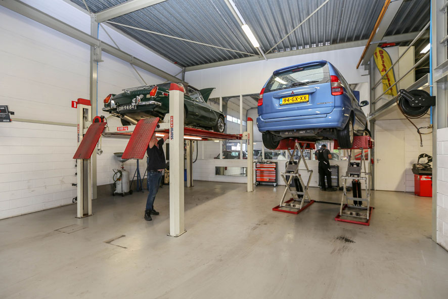 Karsdorp Auto's